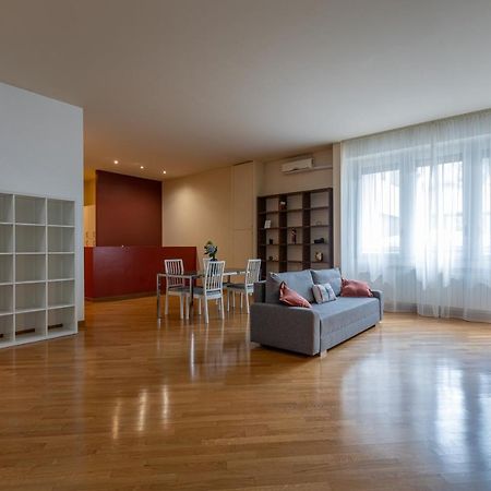 Beplace Monumentale Apartments มิลาน ภายนอก รูปภาพ